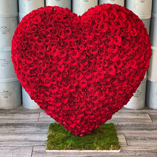 Heart With Red Roses MD